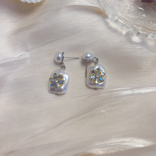 Handmade pearls in crystal earrings