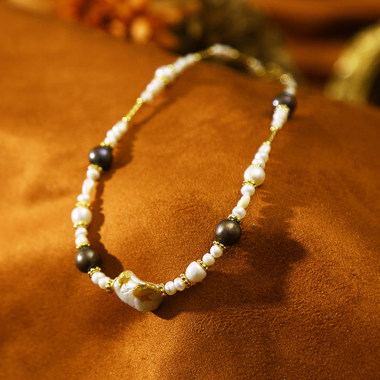 Hand-painted black and white pearl necklace